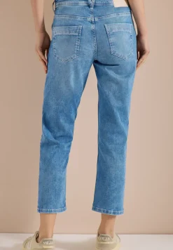 7/8 Slim Leg jeans in casual fit