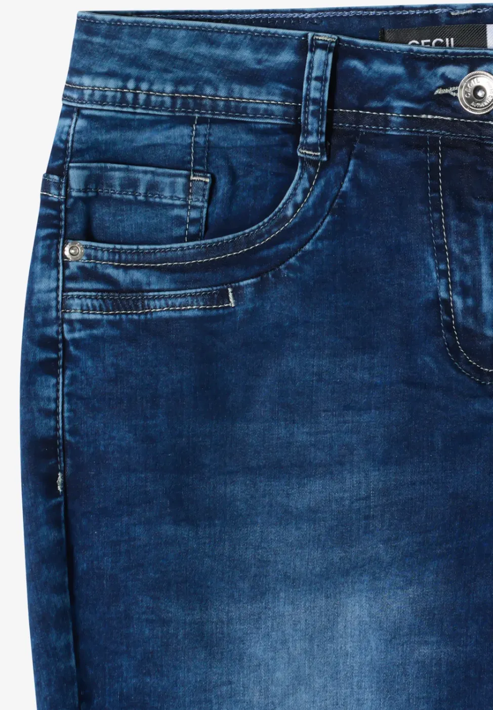 3/4 Slim Leg jeans in casual fit