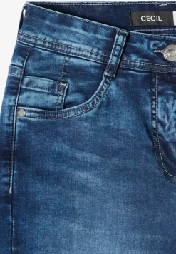 3/4 Slim Leg jeans in casual fit