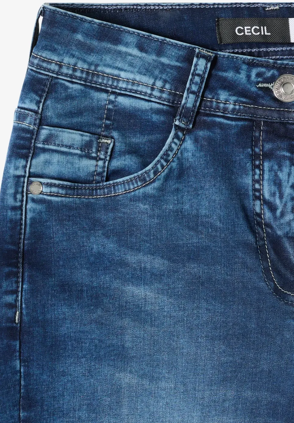 3/4 Slim Leg jeans in casual fit