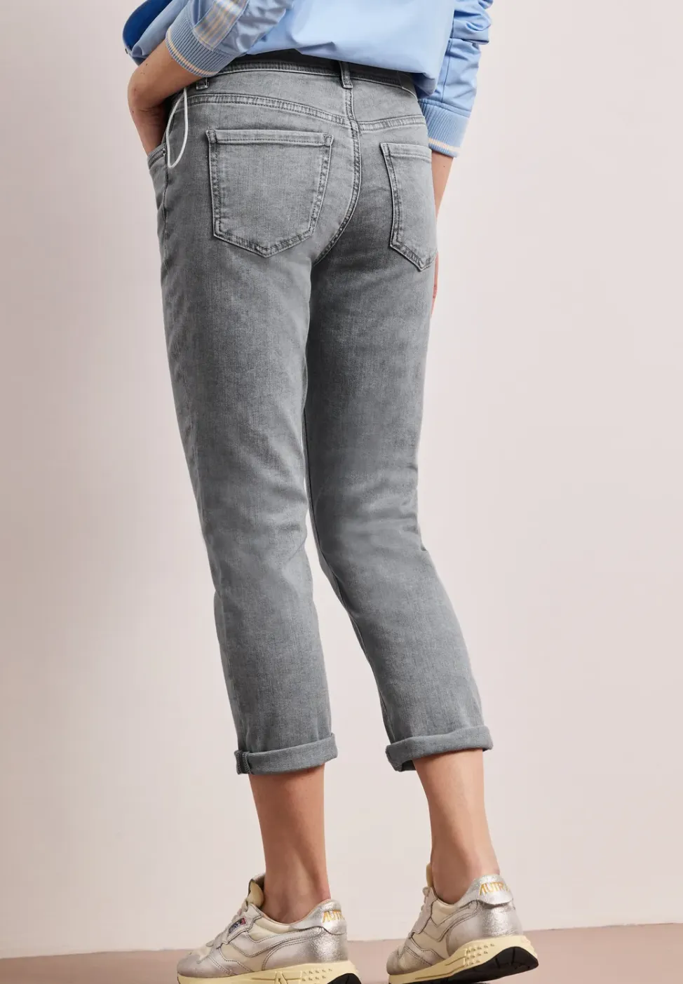 7/8 Slim Leg jeans in casual fit