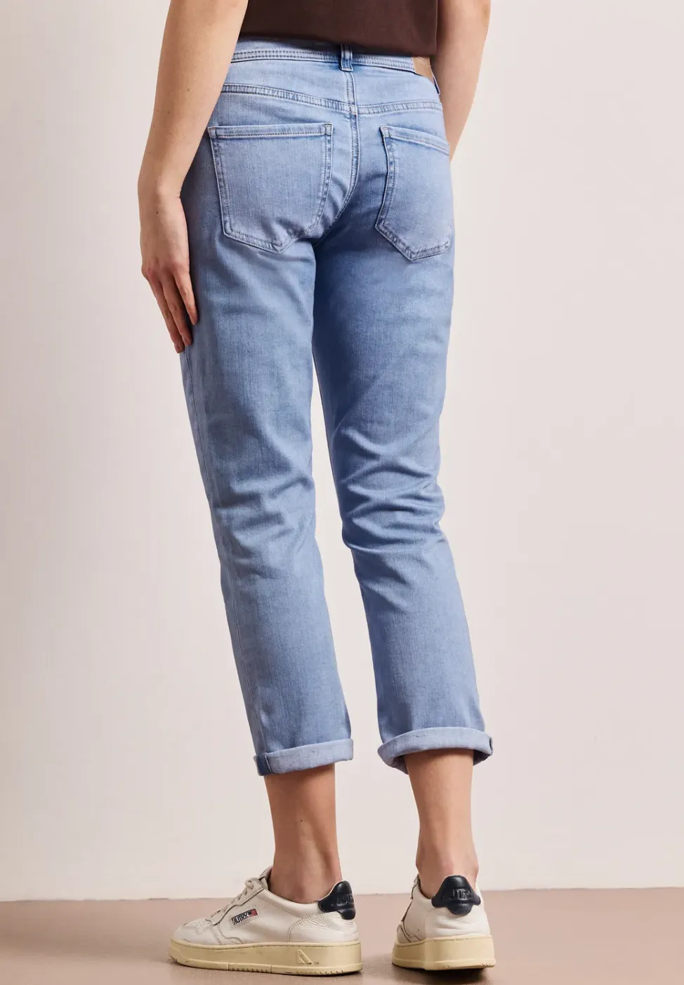 7/8 Slim Leg jeans in casual fit