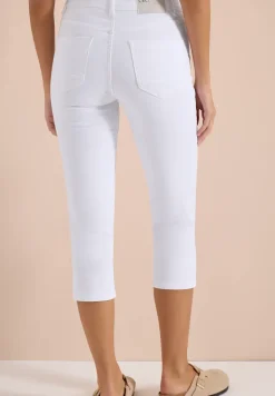 3/4 Slim Leg jeans in Slim Fit