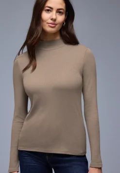 Baisc Shirt