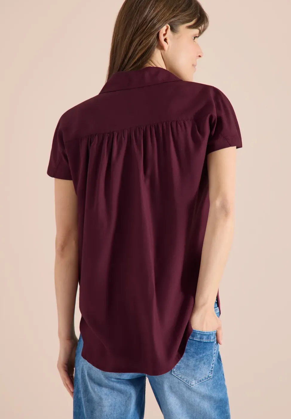 Basic blouse met overhemdkraag in effen kleur