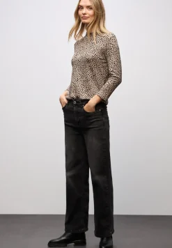 Basic leo col shirt