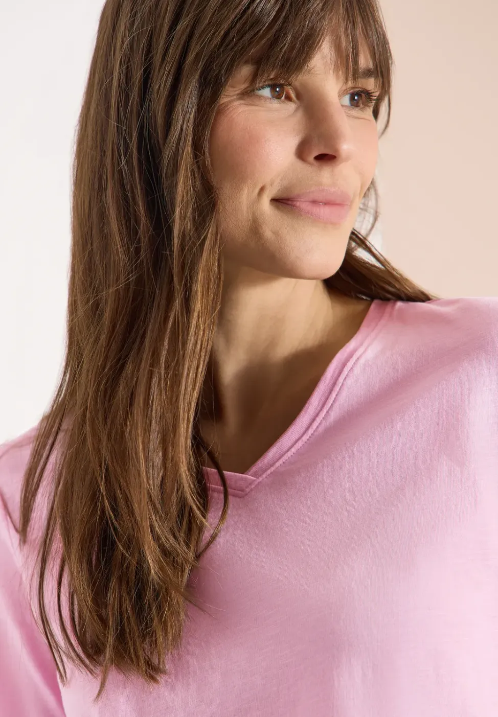 Basic Shirt met V-hals