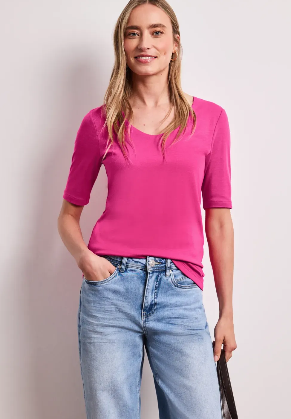 Basic Shirt met V-hals in effen kleur