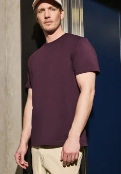 Basic T-shirt in effen kleur