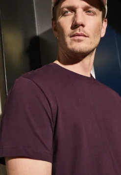 Basic T-shirt in effen kleur