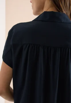 Basic blouse met overhemdkraag in effen kleur
