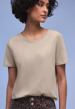Basic Shirt