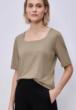Basic shirt