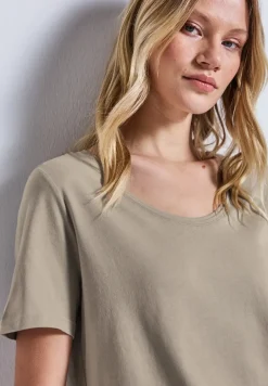 Basic Shirt