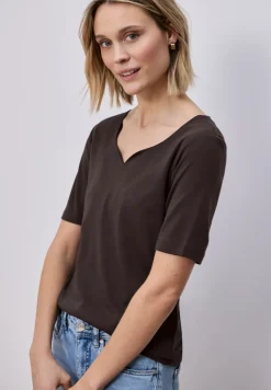 Basic Shirt