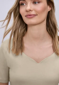 Basic Shirt