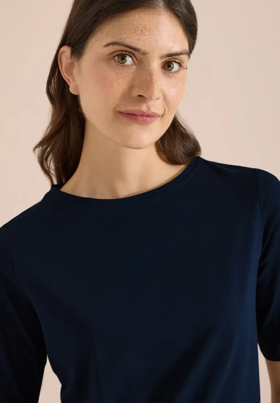 Basic Shirt met boothals