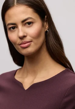 Basic shirt met geribbelde textuur