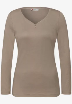Basic shirt met knoopdetail