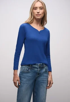 Basic shirt met knoopdetail