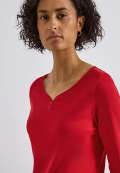 Basic shirt met knoopdetail