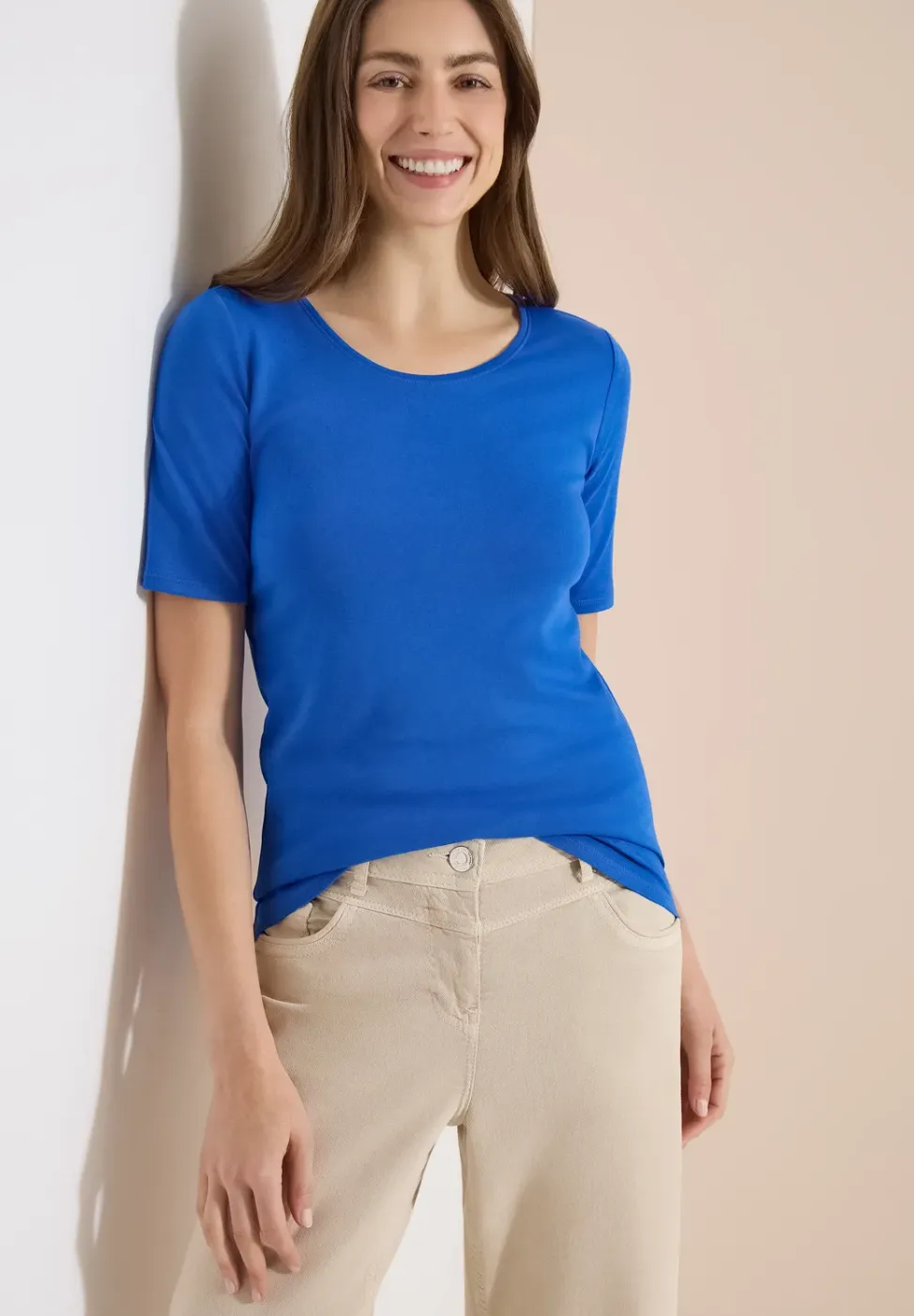 Basic Shirt met ronde hals in effen kleur