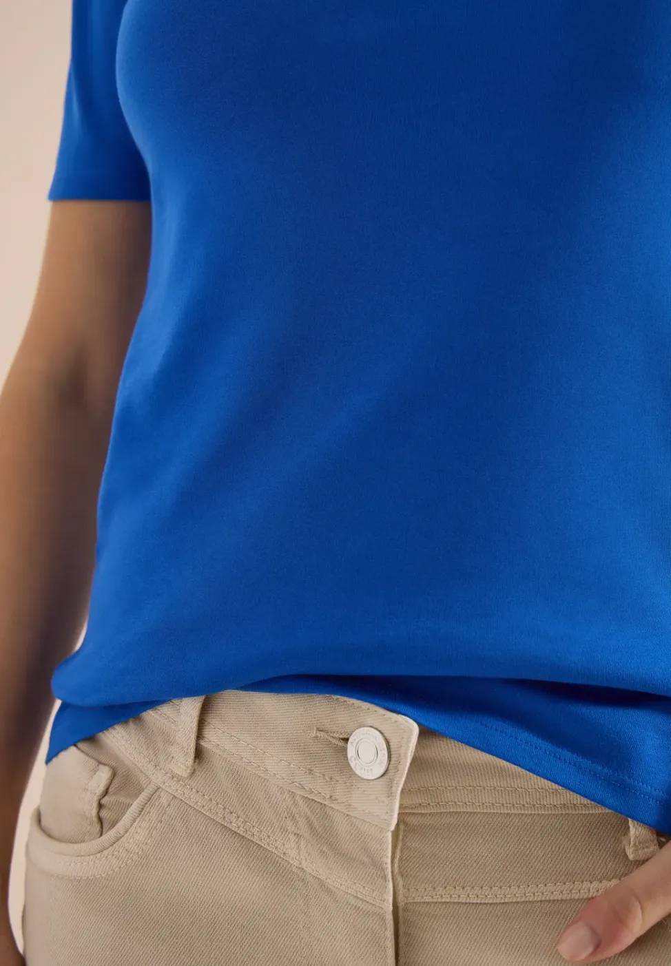 Basic Shirt met ronde hals in effen kleur