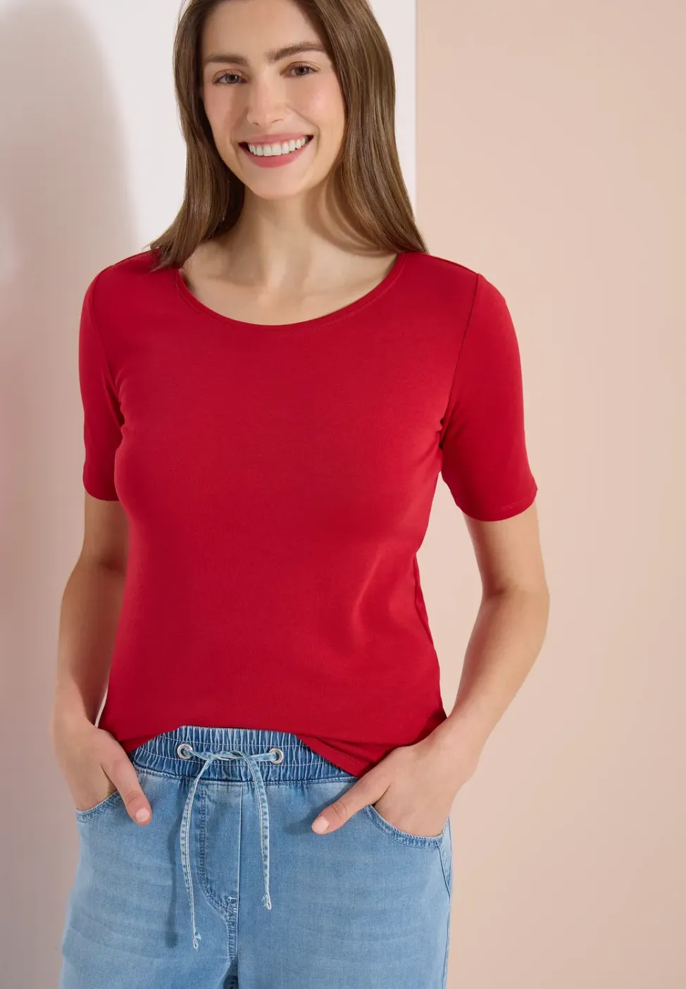 Basic Shirt met ronde hals in effen kleur