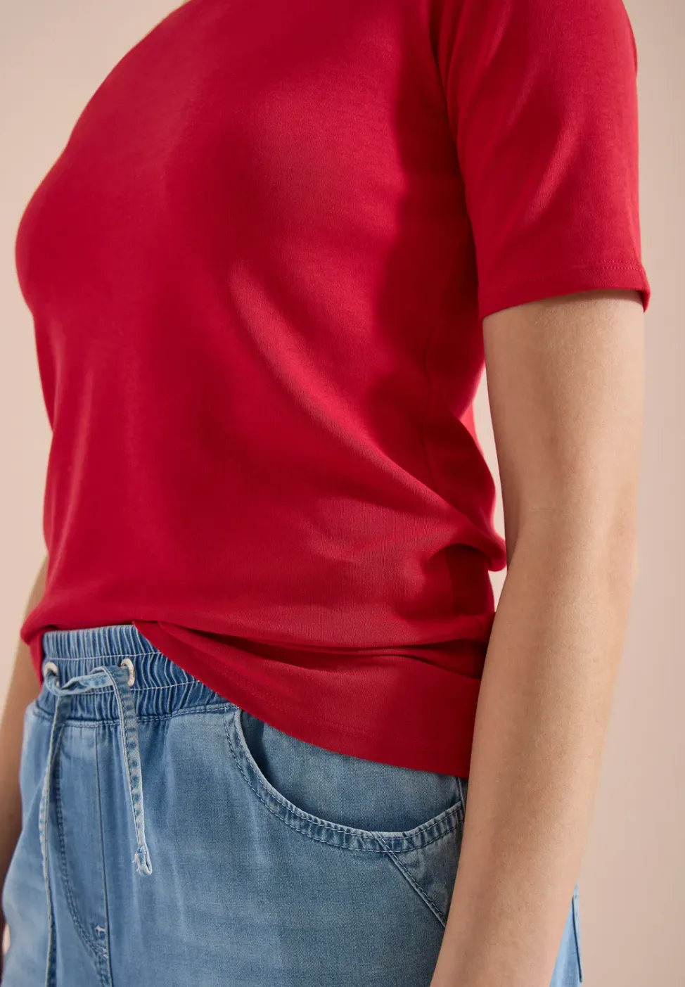 Basic Shirt met ronde hals in effen kleur