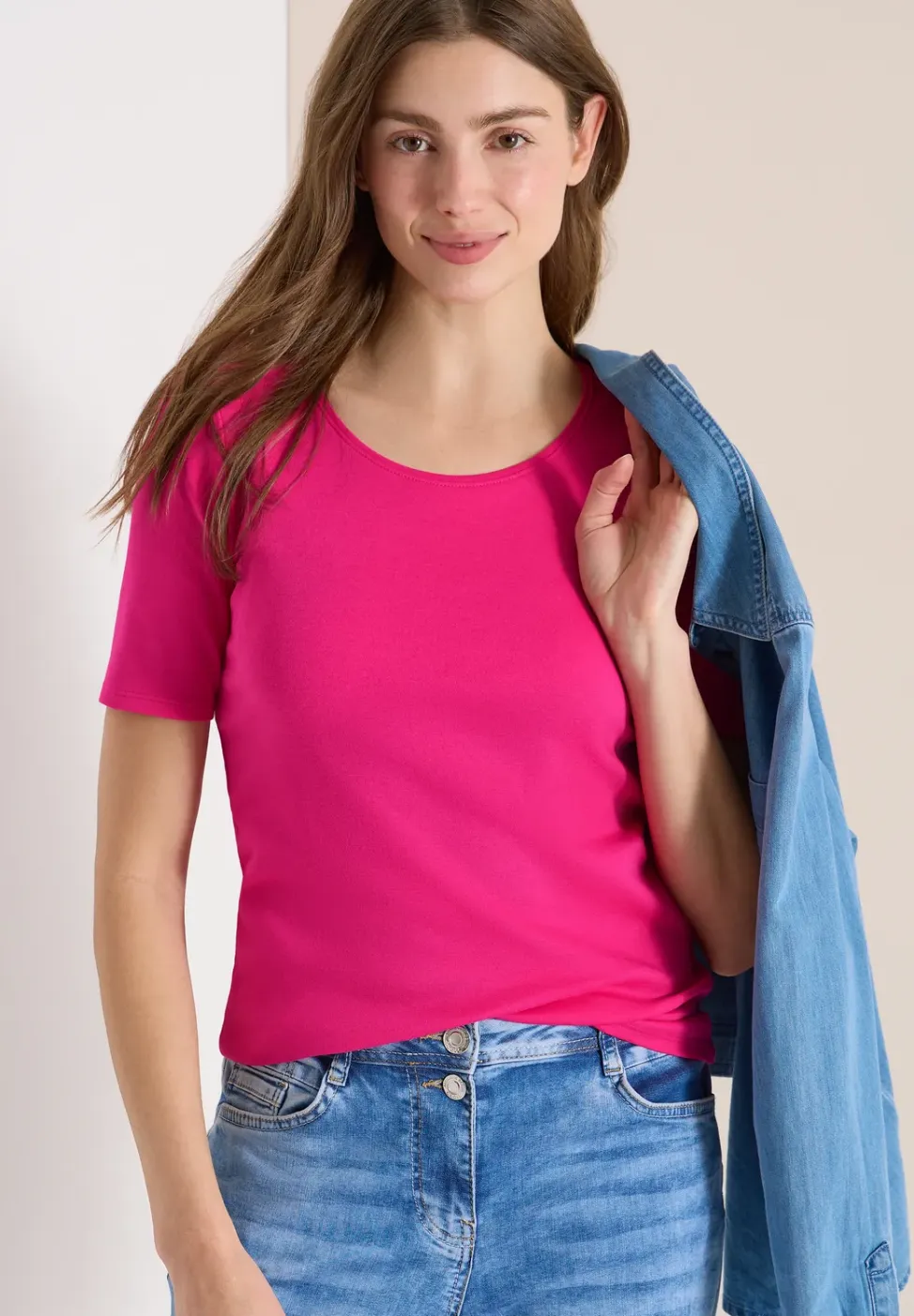 Basic Shirt met ronde hals in effen kleur