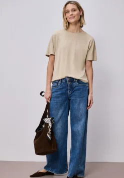 Basic Shirt met schouders