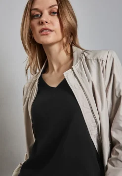 Basic shirt met V-hals