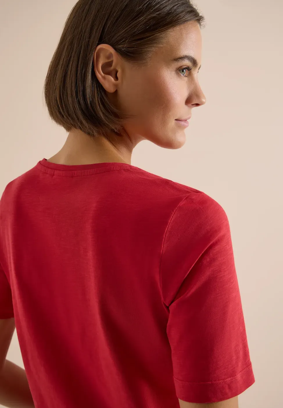 Basic Shirt met V-hals