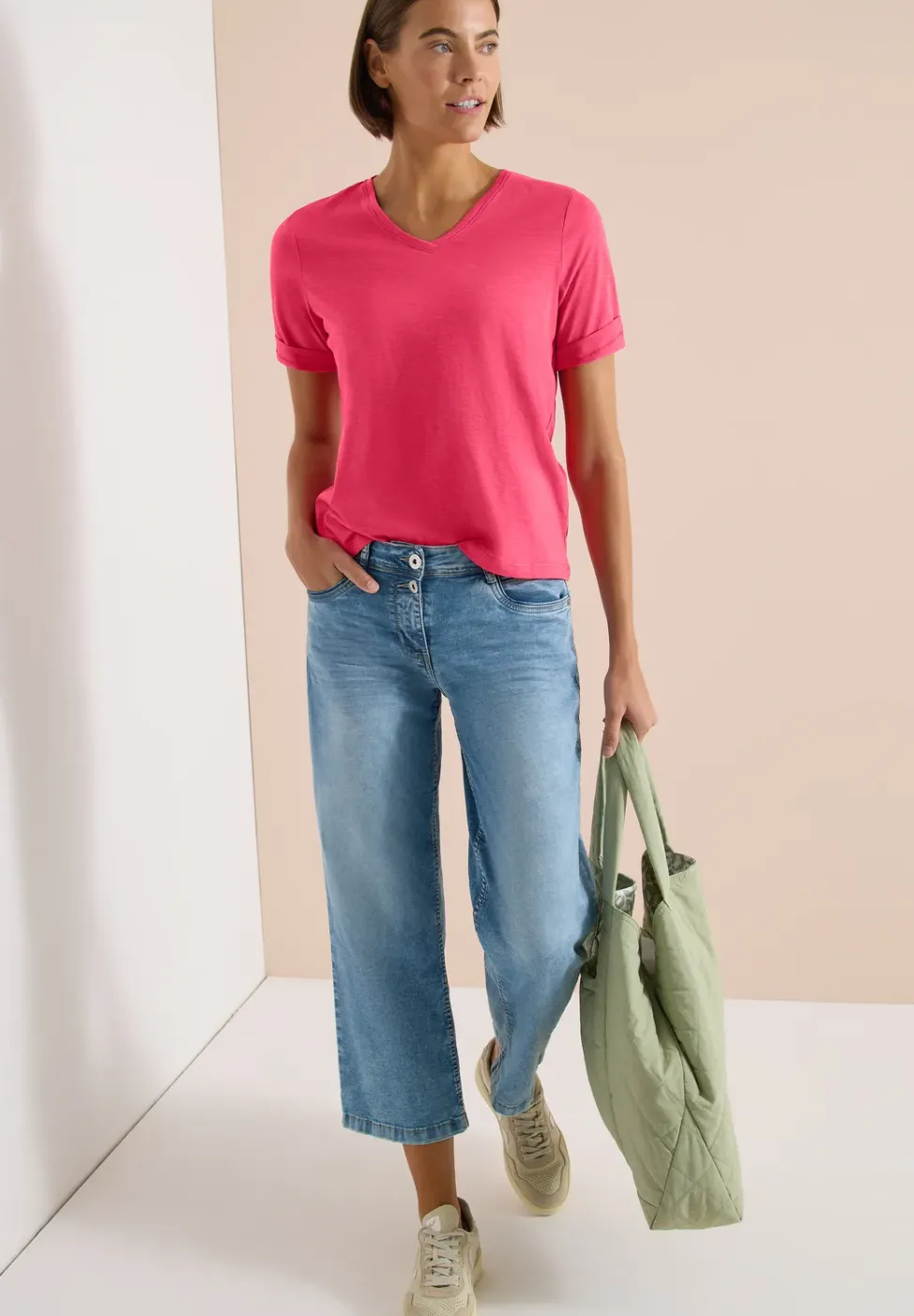 Basic Shirt met V-hals