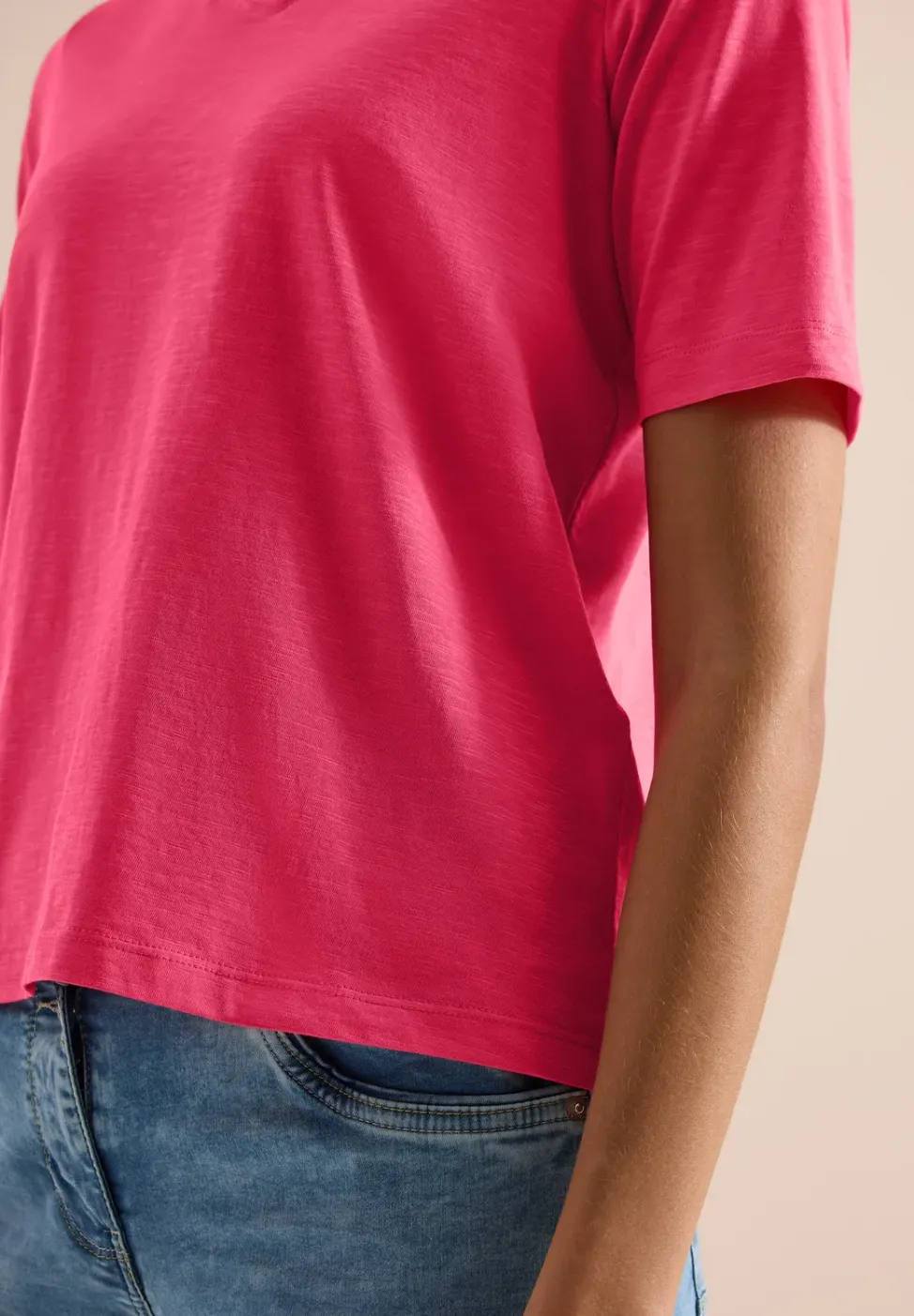 Basic Shirt met V-hals