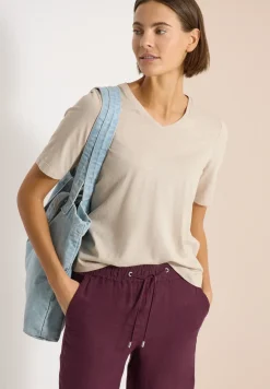 Basic Shirt met V-hals