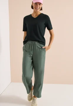 Basic Shirt met V-hals