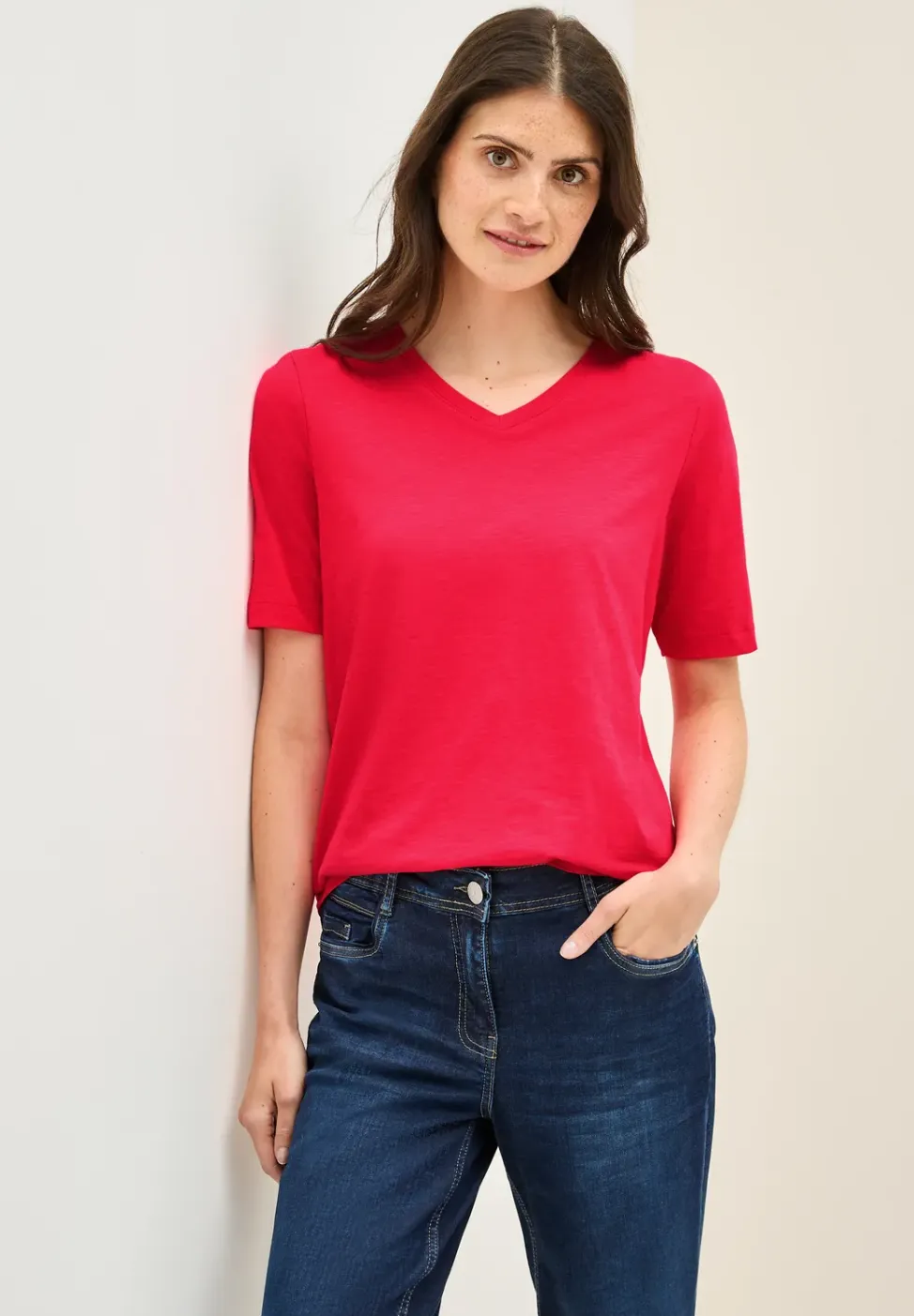 Basic shirt met V-hals