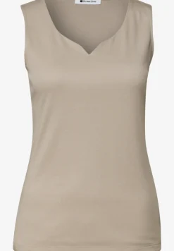 Basic top met hartvormige halslijn