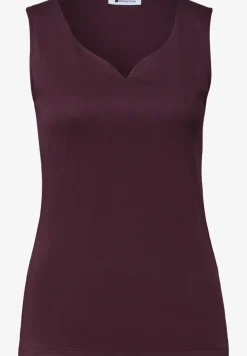 Basic top met hartvormige halslijn