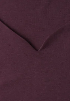 Basic top met hartvormige halslijn