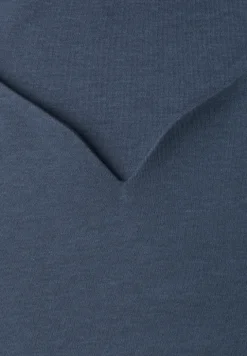 Basic top met hartvormige halslijn