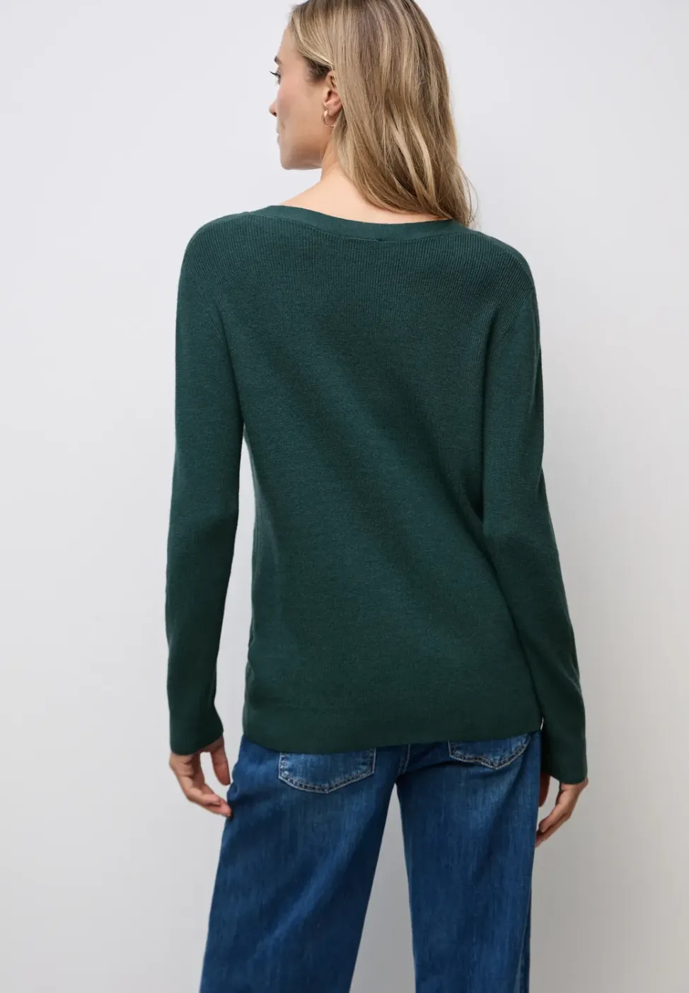 Basic trui met V-hals
