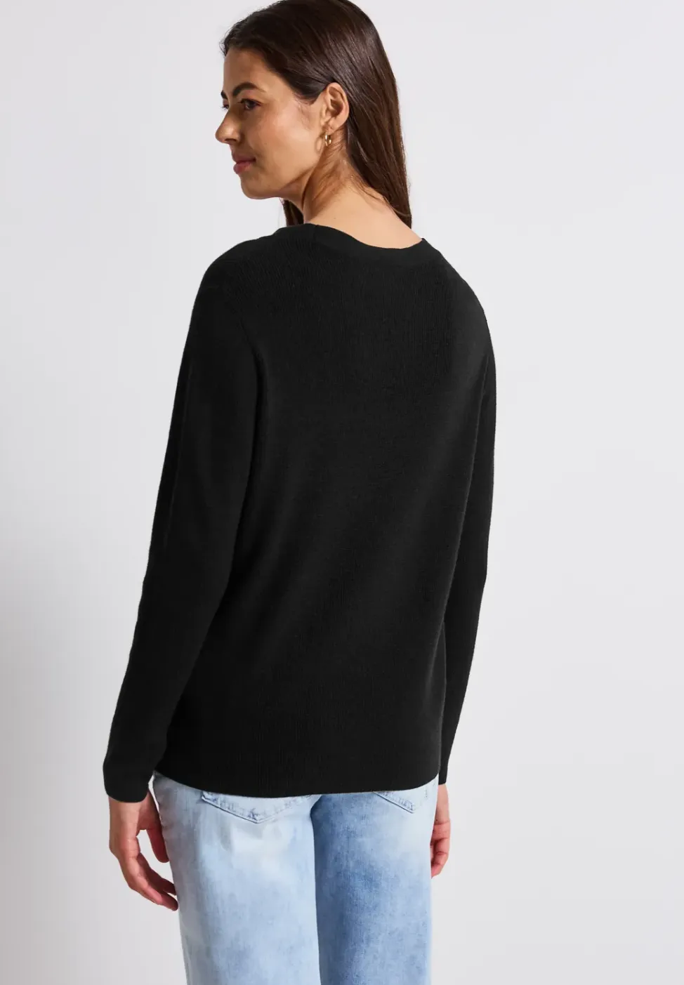 Basic trui met V-hals