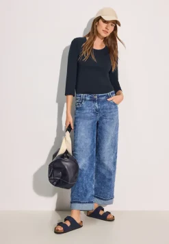 Basic T-shirt in effen kleur
