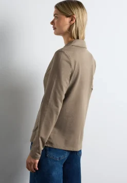 Basis blazer