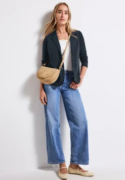 Basis blazer