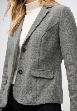 Basis blazer