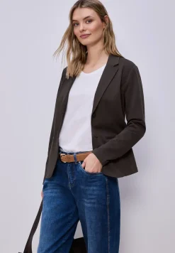 Basis blazer