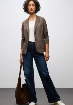 Basis blazer